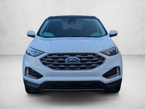 Used 2024 Ford Edge Titanium AWD/4WD image 2
