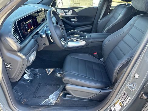 New 2026 Mercedes-Benz GLS 450 4MATIC image 9