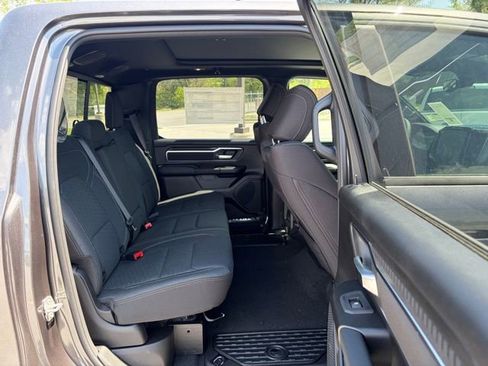 New 2026 RAM 1500 4x4 Crew Cab image 33