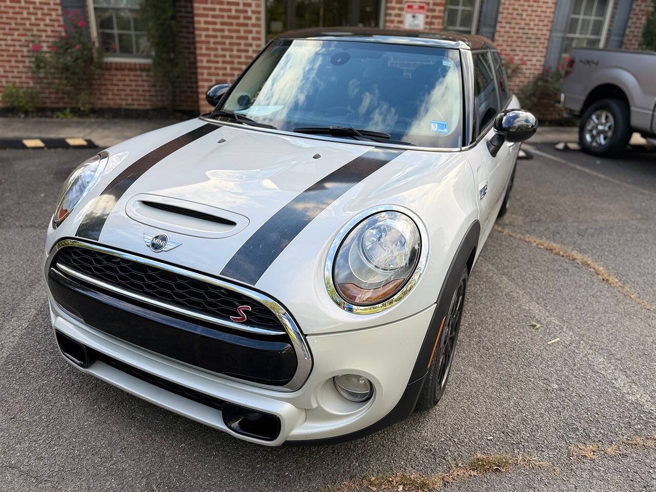 Used 2016 MINI Cooper S FWD image 9