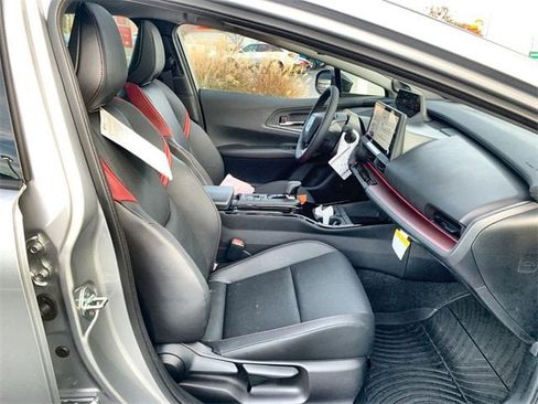 New 2025 Toyota Prius Plug-In Hybrid image 14