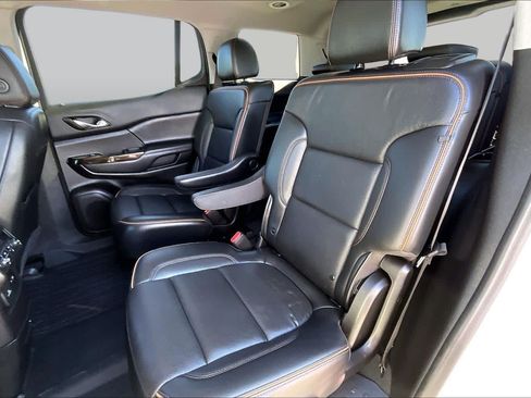 Used 2022 GMC Acadia AT4 w/ Technology Package AWD/4WD image 19