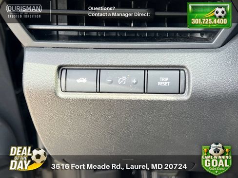 Used 2025 Nissan Altima 2.5 SV FWD image 25
