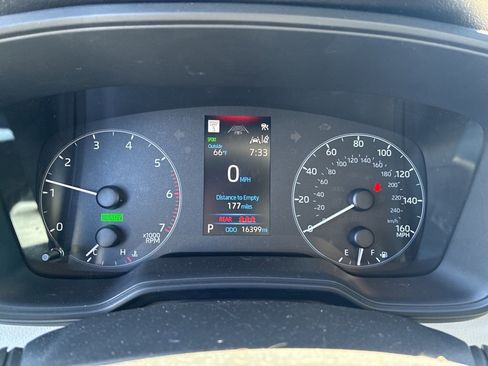 Used 2024 Toyota Corolla Hybrid Sedan image 15