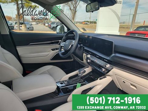 Used 2025 Kia Telluride S image 29