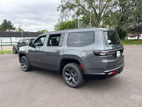 New 2026 Jeep Grand Wagoneer Limited AWD/4WD image 4