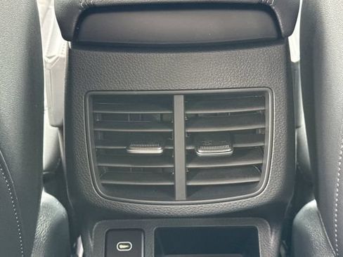 New 2026 Kia Seltos S FWD image 15