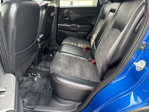 Used 2018 Mitsubishi Outlander Sport SE image 13