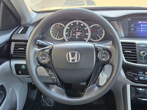 Used 2017 Honda Accord LX image 17