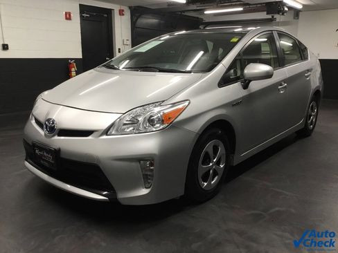 Used 2015 Toyota Prius Three image 5