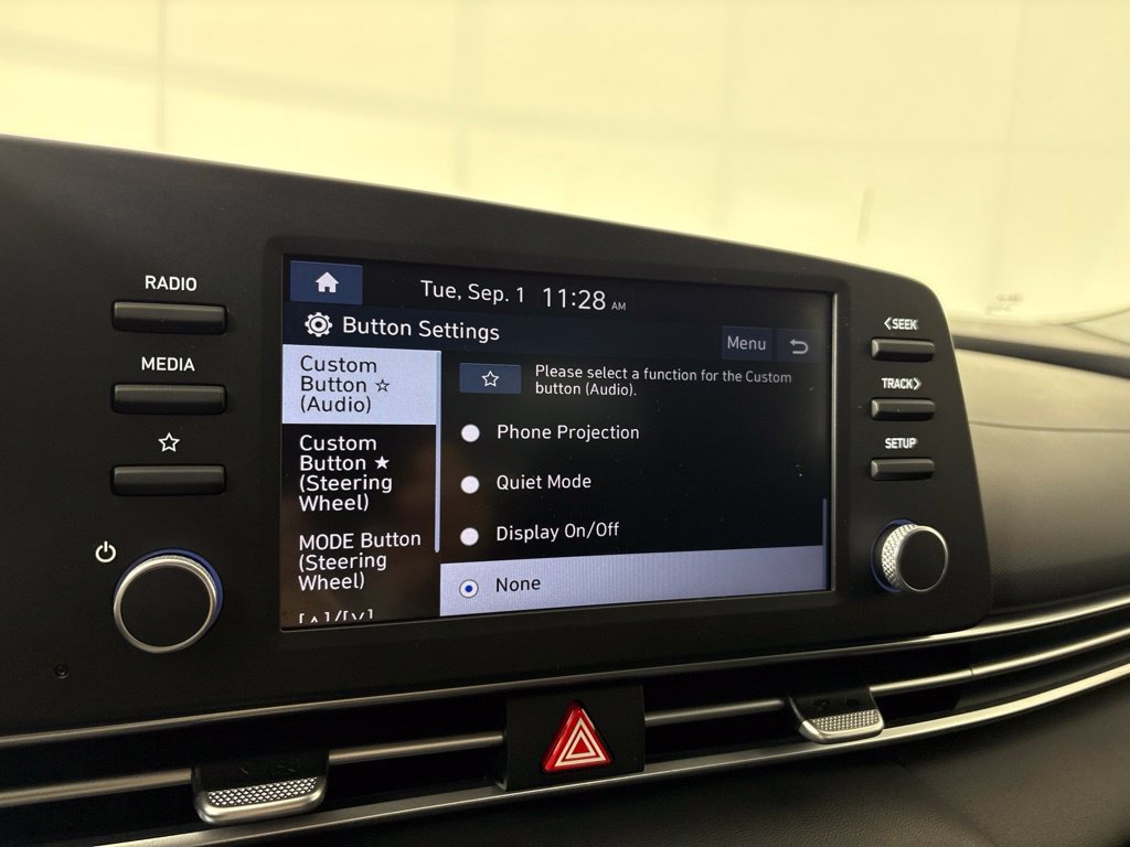 Certified 2025 Hyundai Elantra Hybrid FWD image 28