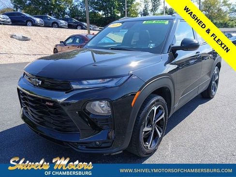 Used 2022 Chevrolet TrailBlazer RS w/ Sun and Liftgate Package image 1