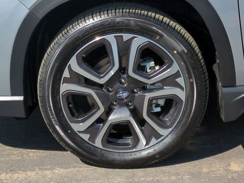 Certified 2025 Subaru Ascent Limited AWD/4WD image 10