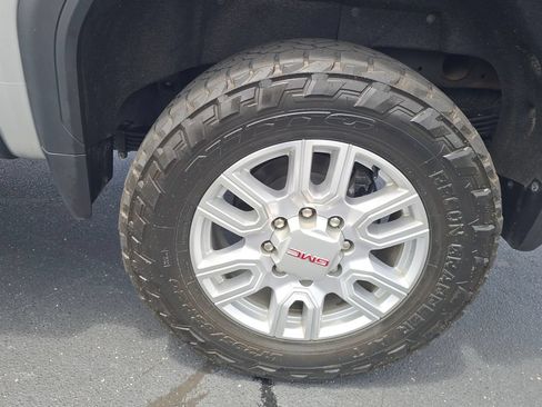 Used 2021 GMC Sierra 2500 SLT w/ SLT Premium Package AWD/4WD image 14