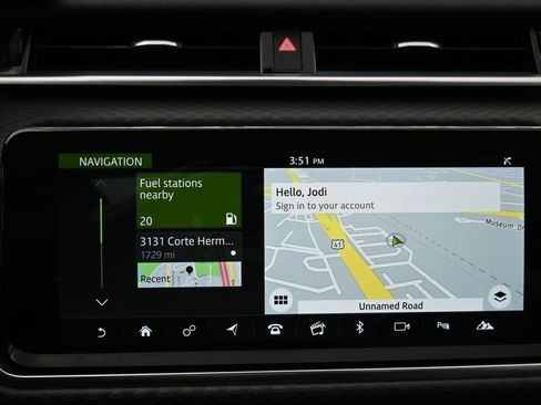 Used 2020 Land Rover Range Rover Velar R-Dynamic S image 14