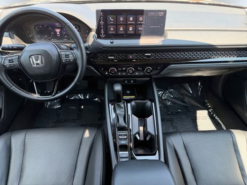 Used 2025 Honda Accord EX-L image 6