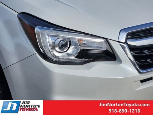 Used 2017 Subaru Forester 2.5i Touring image 10