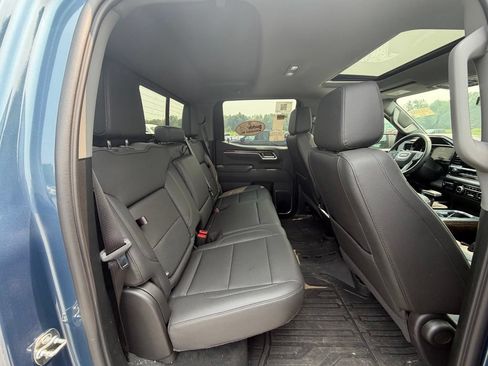 Used 2026 GMC Sierra 1500 Elevation w/ Elevation Premium Package AWD/4WD image 12