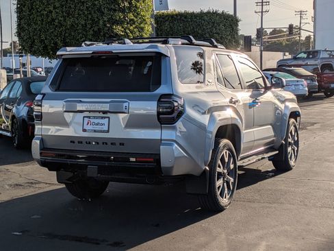 New 2026 Toyota 4Runner TRD Sport Premium AWD/4WD image 4