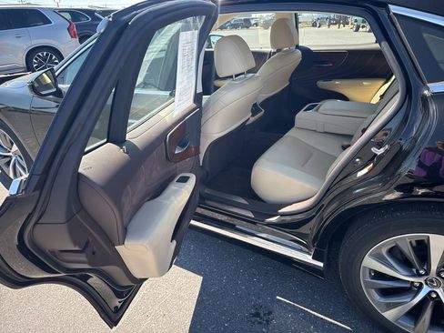 Used 2019 Lexus LS 500 AWD image 16