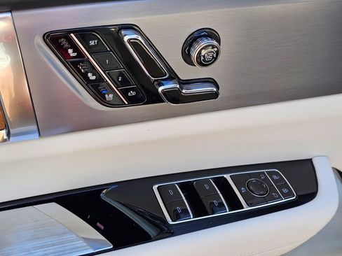 New 2026 Cadillac Vistiq Luxury AWD/4WD image 26