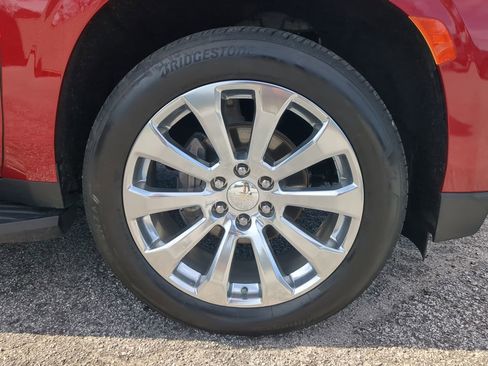 Used 2021 Chevrolet Tahoe Premier w/ Premium Package image 9