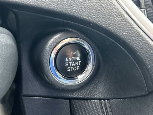 Used 2022 Subaru Forester Premium image 31