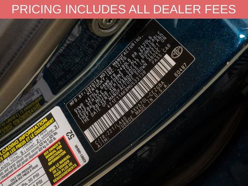 Certified 2021 Toyota Camry XLE FWD image 20