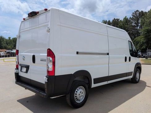 Used 2026 RAM ProMaster 2500 w/ Convenience Group FWD image 4