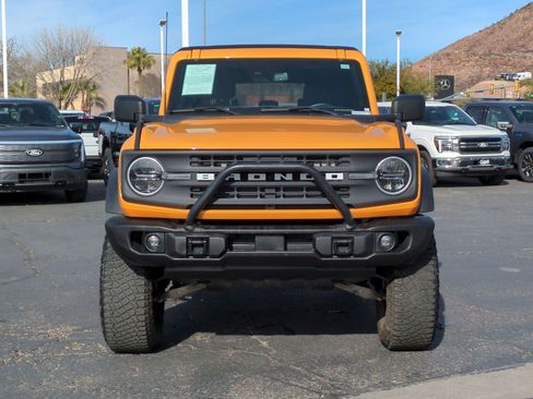 Used 2022 Ford Bronco Black Diamond image 9