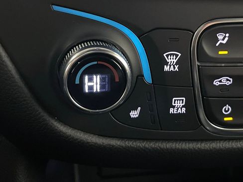 Used 2024 Chevrolet Equinox RS image 31