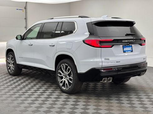 New 2027 GMC Acadia Denali Ultimate w/ LPO, Floor Liner Package AWD/4WD image 16