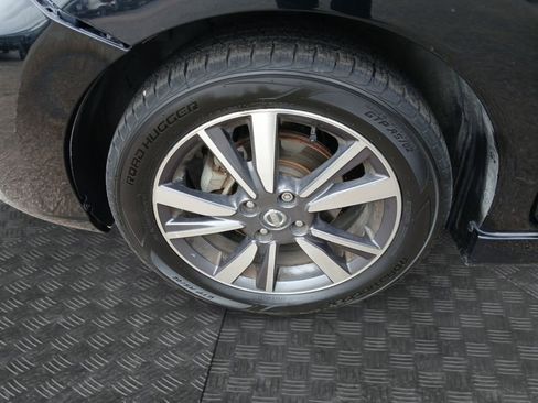 Used 2018 Nissan Versa Note SR image 22