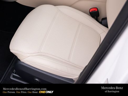 New 2026 Mercedes-Benz GLC 300 4MATIC image 17