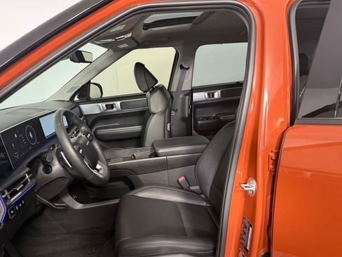 Used 2025 Hyundai Santa Fe Limited image 21