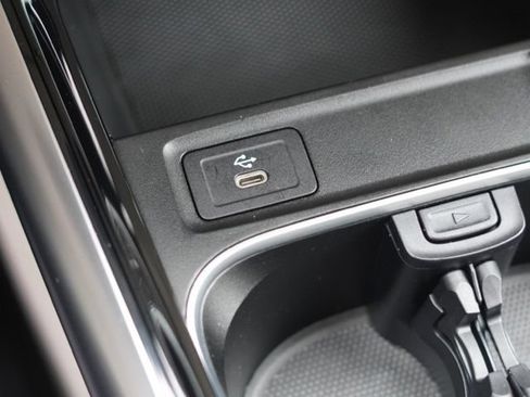 Used 2025 Mercedes-Benz GLA 250 4MATIC image 26