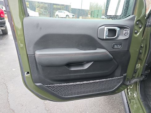 Used 2023 Jeep Wrangler Unlimited Rubicon 392 image 19