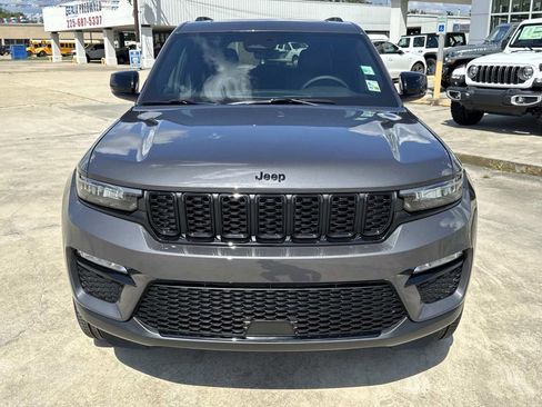 New 2025 Jeep Grand Cherokee Limited w/ Black Appearance Package image 2