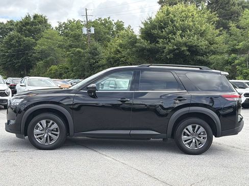 Used 2025 Nissan Pathfinder SV FWD image 24