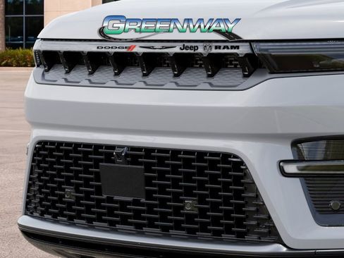 New 2026 Jeep Grand Wagoneer Summit AWD/4WD image 11