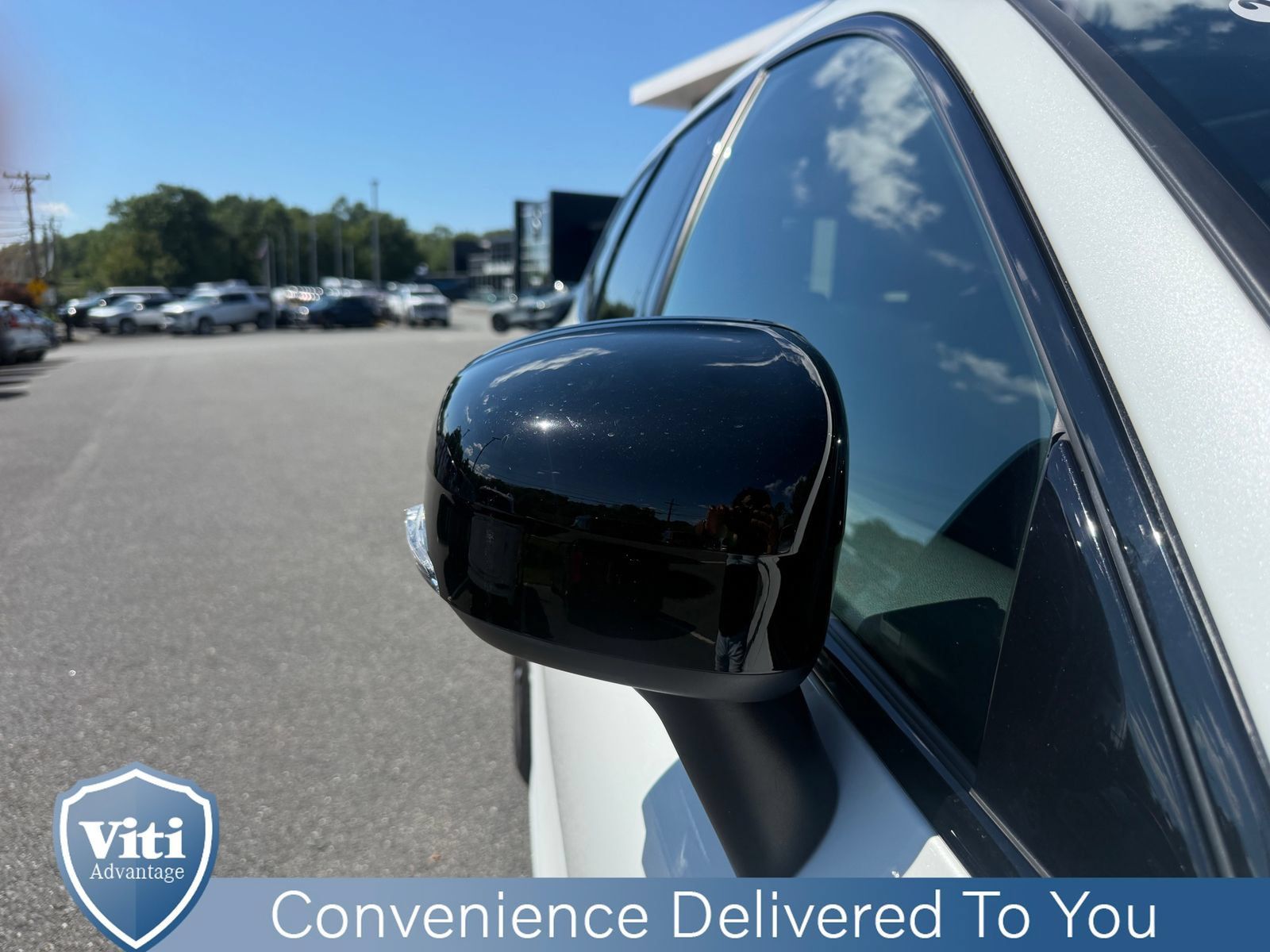 Used 2024 Volvo XC60 B5 Core w/ Protection Package Premier AWD/4WD image 10