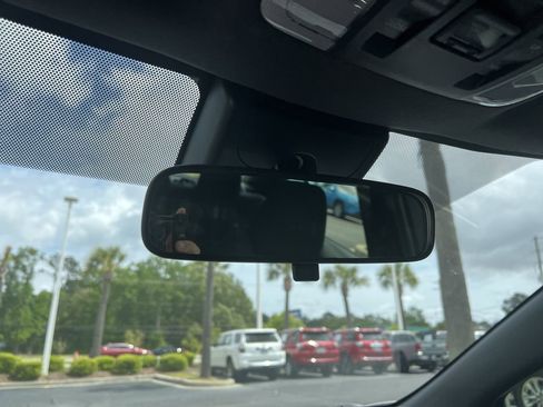 Used 2020 Toyota Corolla SE image 26