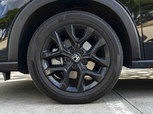 Used 2025 Honda HR-V Sport image 14