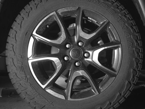 Used 2025 Jeep Compass Trailhawk image 15