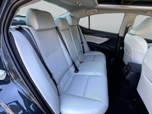 Used 2026 Toyota Camry XLE w/ Premium Plus Package AWD/4WD image 20