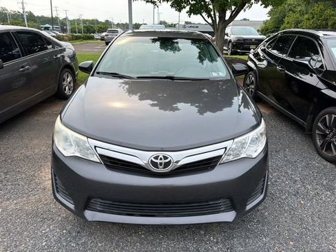 Used 2012 Toyota Camry LE FWD image 2