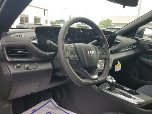 New 2025 Buick Envista Preferred image 16