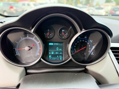 Used 2014 Chevrolet Cruze LS FWD image 19