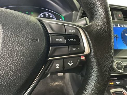 Used 2019 Honda Insight EX image 16