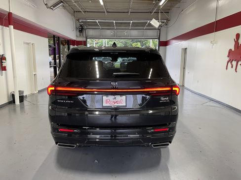 New 2026 Buick Enclave Sport Touring w/ Super Cruise Package image 5